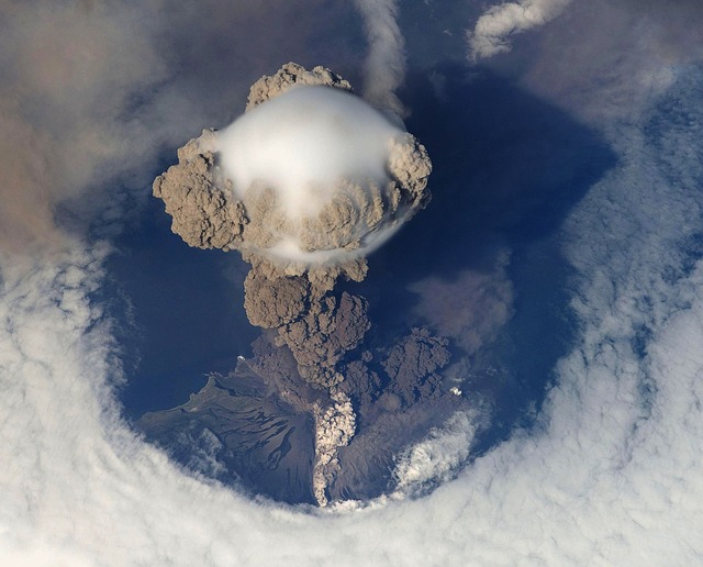 volcanic-eruption-67668-640-1618401855.jpg