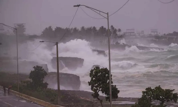 კუბის შემდეგ ძლიერი ტროპიკული ქარიშხალი „ელზა“ აშშ-ის სანაპიროს უახლოვდება