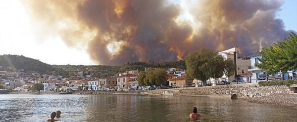 საბერძნეთში ათასობით ადამიანის ევაკუაცია განხორციელდა