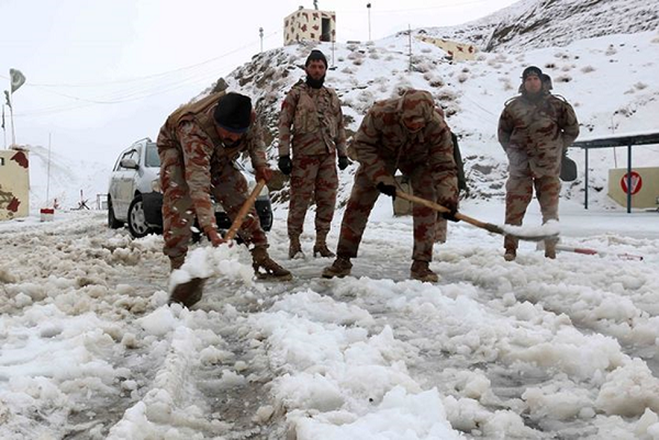ავღანეთში ძლიერმა წვიმამ და თოვლმა 10-მდე ადამიანის სიცოცხლე იმსხვერპლა