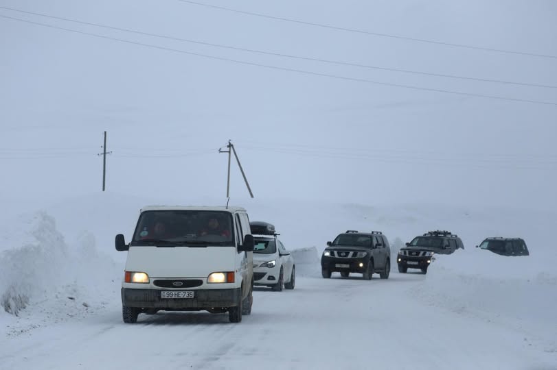 ვითარება გზებზე - გუდაური –კობის მონაკვეთზე მოძრაობა მხოლოდ ზვავდამცავი გვირაბების გავლითაა დაშვებული